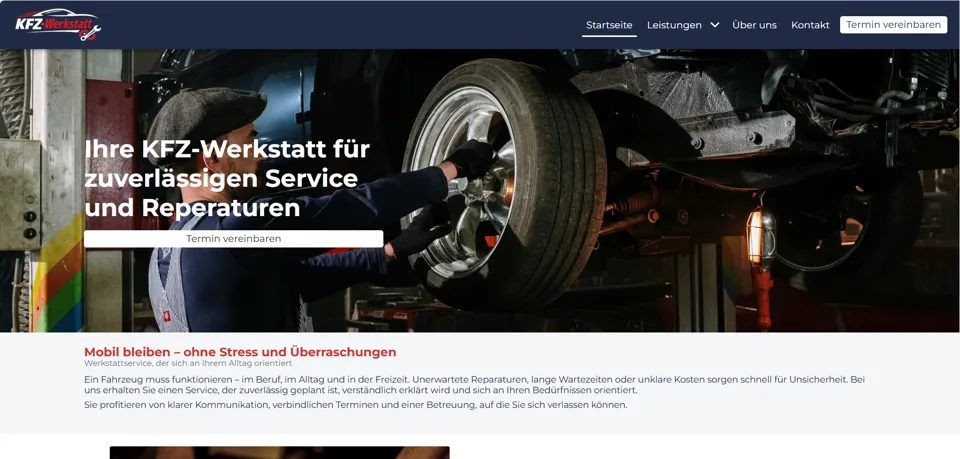 eine Person, die an einem Reifen arbeitet