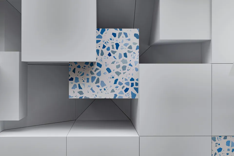 eine weiße und blaue Fliese