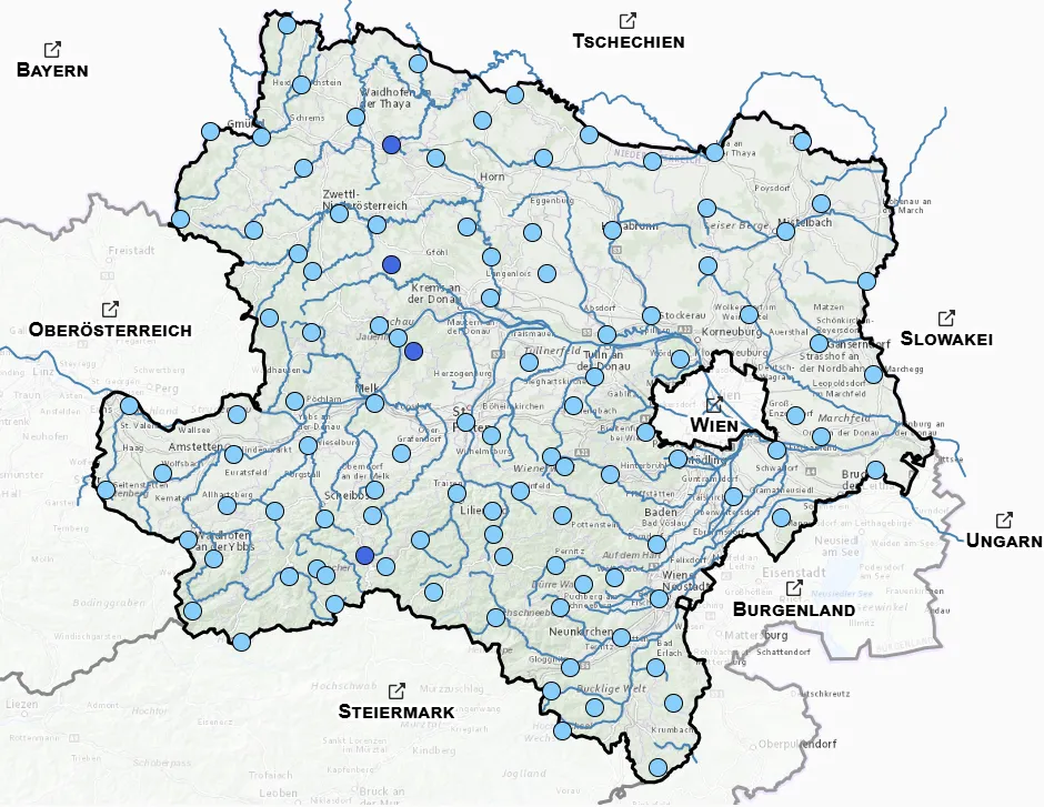eine Karte eines großen Gebiets mit blauen Punkten