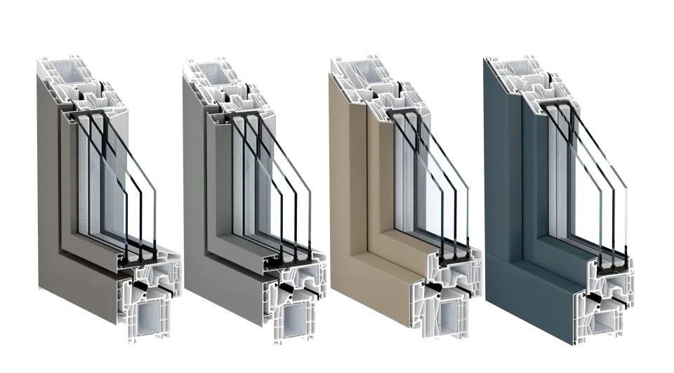 eine Gruppe von Fenstern mit Glas