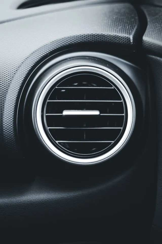 eine Nahaufnahme eines Auto-Lüftungsschachts